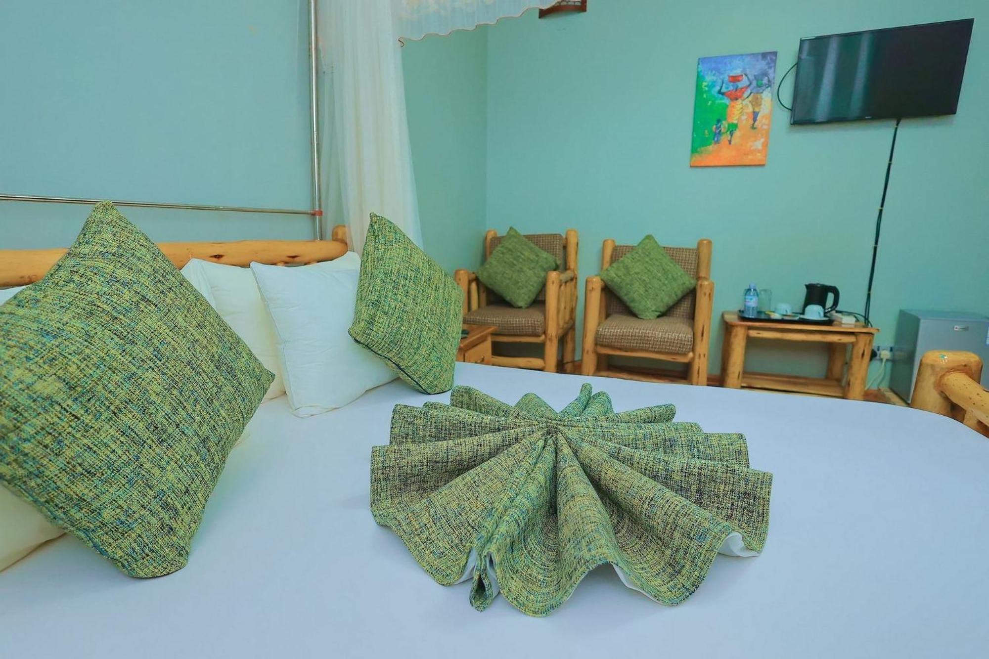 Shine Country Resort Hotel Naziba Extérieur photo
